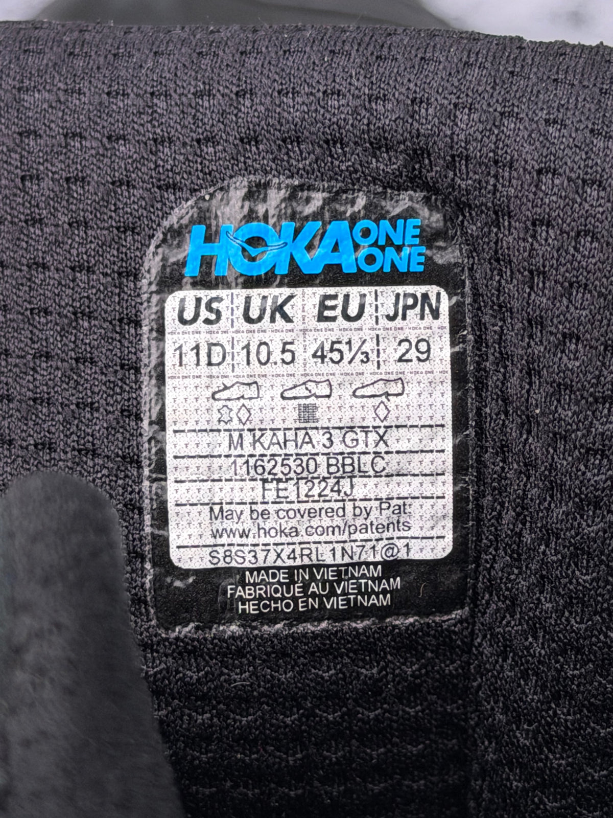 Hoka Kaha 3 GTX, śniegowce męskie w bardzo dobrym stanie rozmiar 45 1/3, etykieta z kodem modelu 1162530BBLC