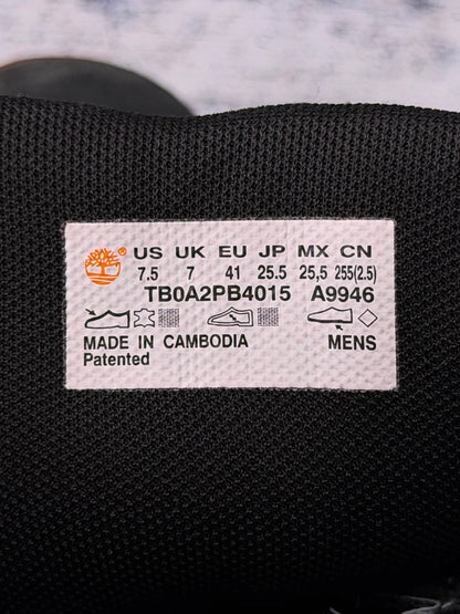 Timberland Sprint Trekker, botki męskie w bardzo dobrym stanie rozmiar 41, etykieta z kodem modelu TB0A2PB4015