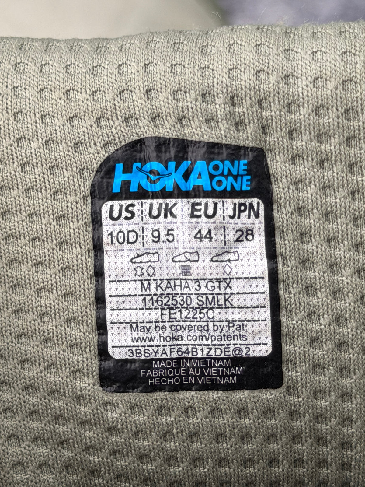 Hoka Kaha 3 GTX Sea Moss / Oat Milk, śniegowce męskie w bardzo dobrym stanie rozmiar 44, etykieta z kodem modelu 1162530SMLK