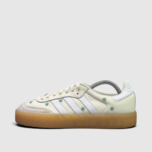 Adidas Samba, buty sportowe damskie w bardzo dobrym stanie rozmiar 39 1/3, boczny profil, lewa strona