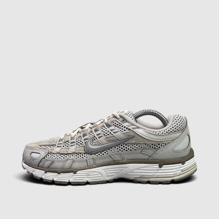Nike P-6000 Premium, buty sportowe damskie w bardzo dobrym stanie rozmiar 38, boczny profil, lewa strona