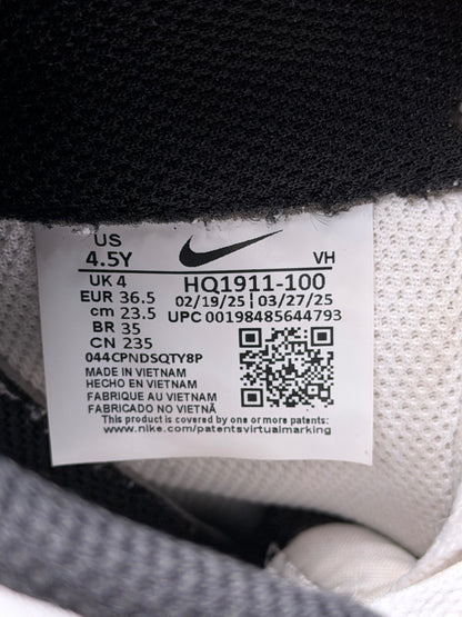 Nike Air Force 1 LV8 3, buty sportowe damskie w bardzo dobrym stanie rozmiar 36.5, etykieta z kodem modelu HQ1911-100