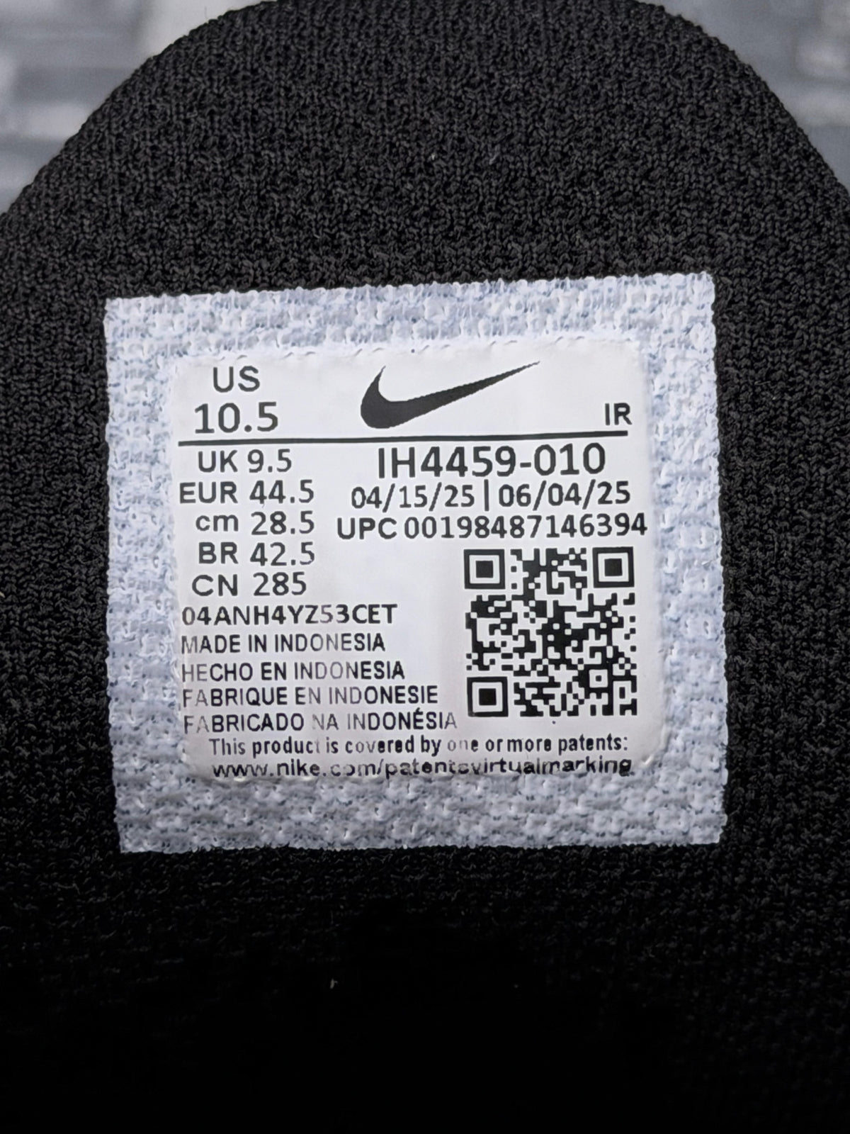Nike Air Max Plus Sunrise, buty sportowe męskie w bardzo dobrym stanie rozmiar 44.5, etykieta z kodem modelu IH4459-010