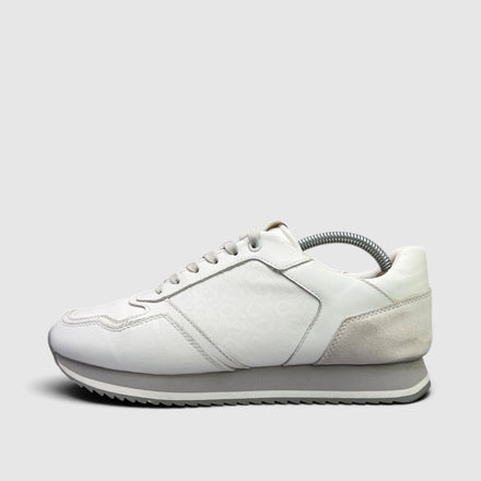 Calvin Klein Leather Sneakers, buty sportowe męskie w bardzo dobrym stanie rozmiar 42, boczny profil, lewa strona