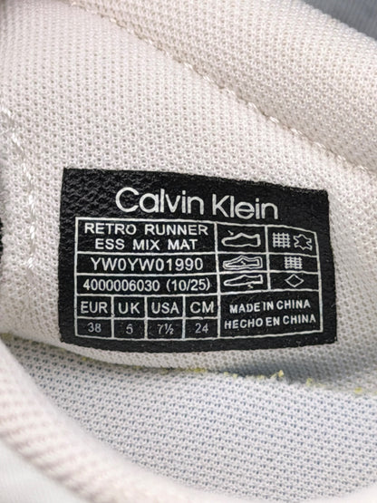 Calvin Klein Retro Runner, buty sportowe damskie w bardzo dobrym stanie rozmiar 38, etykieta z kodem modelu YW0YW01990