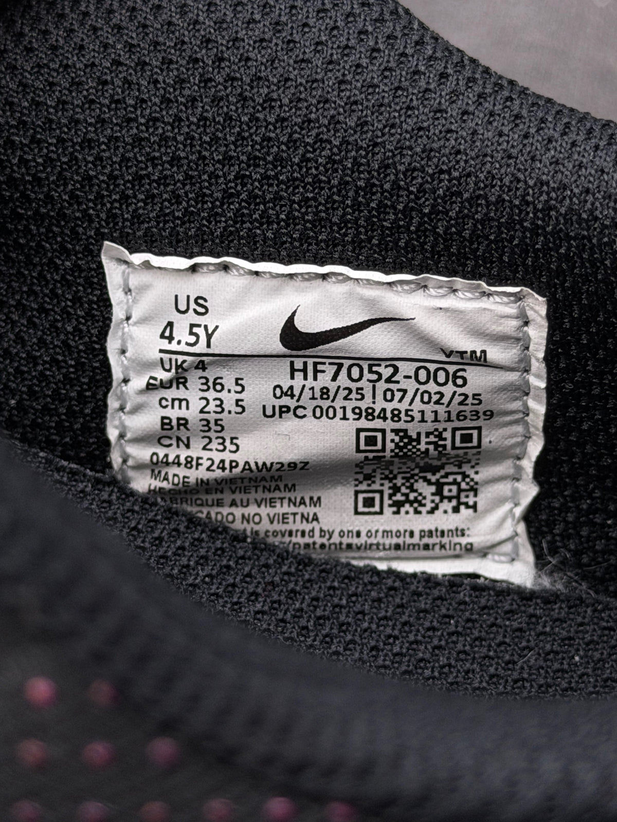 Nike Air Max Phoenix, buty sportowe damskie w bardzo dobrym stanie rozmiar 36.5, etykieta z kodem modelu HF7052-006
