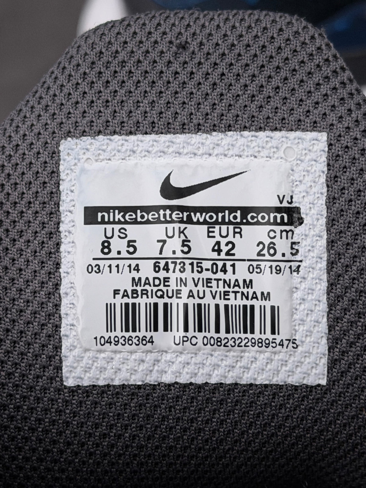 Nike Air Max Plus, buty sportowe męskie w bardzo dobrym stanie rozmiar 42, etykieta z kodem modelu 647315-041