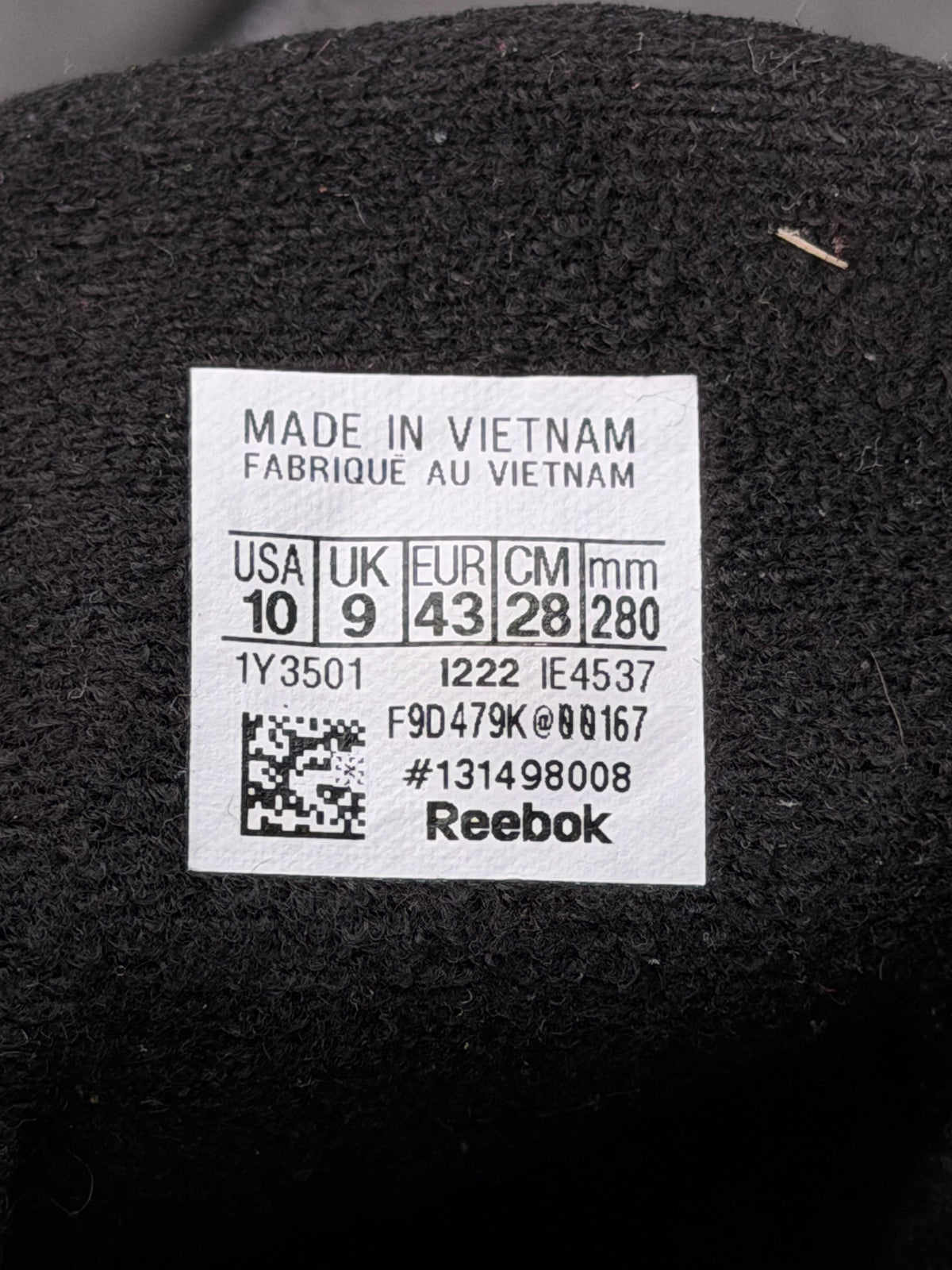 Reebok Club C Revenge, buty sportowe męskie w bardzo dobrym stanie rozmiar 43, etykieta z kodem modelu 1Y3501