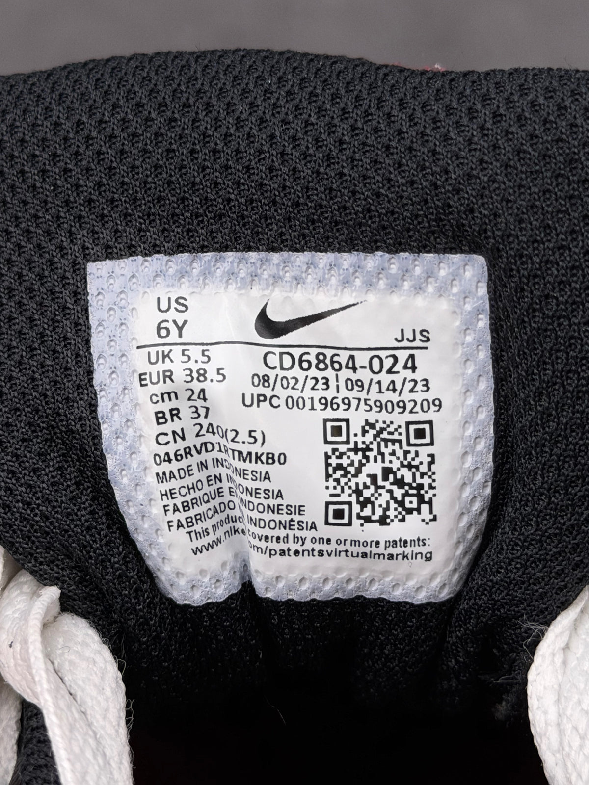 Nike Air Max 90 LTR Grade School, buty sportowe damskie w bardzo dobrym stanie rozmiar 38.5, etykieta z kodem modelu CD6864-024