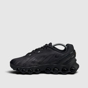 Nike Air Max DN8 Triple Black, buty sportowe męskie w bardzo dobrym stanie rozmiar 42, boczny profil, lewa strona