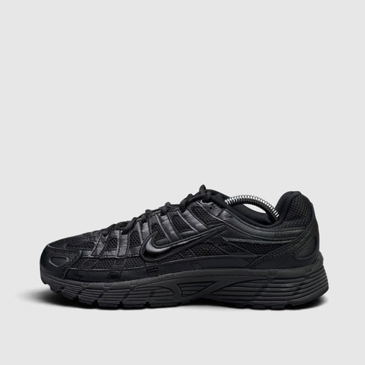 Nike P-6000, buty sportowe damskie w bardzo dobrym stanie rozmiar 39, boczny profil, lewa strona
