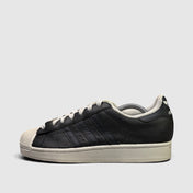 Adidas Superstar II, buty sportowe damskie w zadowalającym stanie rozmiar 40, boczny profil, lewa strona