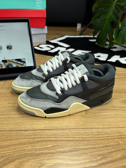 Jordan Air Jordan 4 RM Iron Grey — buty sportowe męskie w bardzo dobrym stanie rozmiar 44, widok z góry na wewnętrzną stronę butów