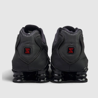 Nike Shox TL Triple Black, buty sportowe męskie w bardzo dobrym stanie rozmiar 44.5, zewnętrzny panel prawego buta