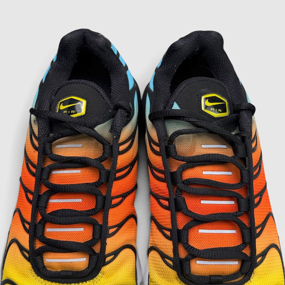 Nike Air Max Plus Baltic Blue / Safety Orange, buty sportowe męskie w bardzo dobrym stanie rozmiar 42, widok z góry