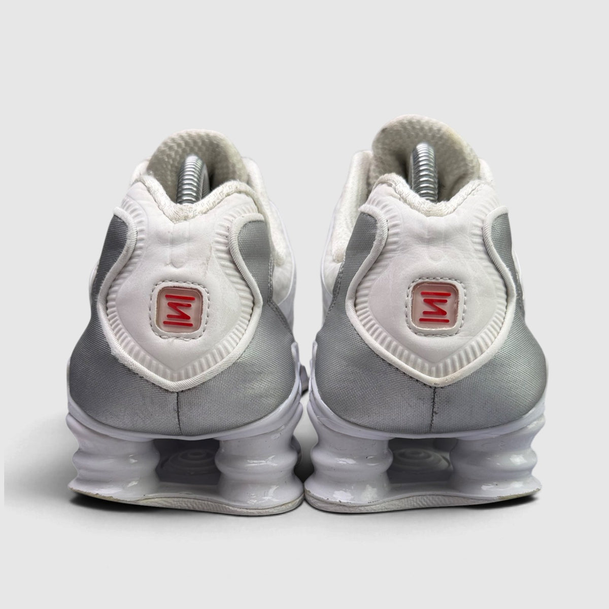 Nike Shox TL Metallic Silver, buty sportowe męskie w bardzo dobrym stanie rozmiar 42.5, widok z tyłu