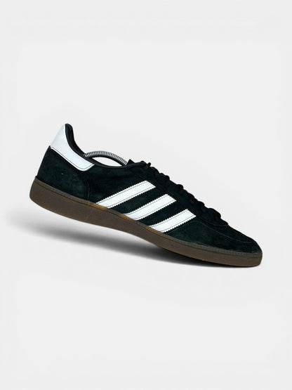Adidas Handball Spezial Black Gum — buty sportowe męskie w bardzo dobrym stanie rozmiar 46 2/3, boczny profil, lewa strona