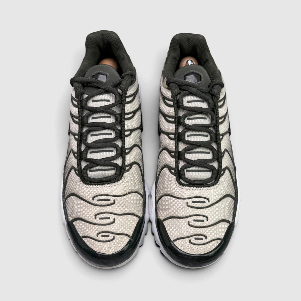 Nike Air Max Plus Sequoia Cargo Khaki, buty sportowe męskie w bardzo dobrym stanie rozmiar 41, widok z góry