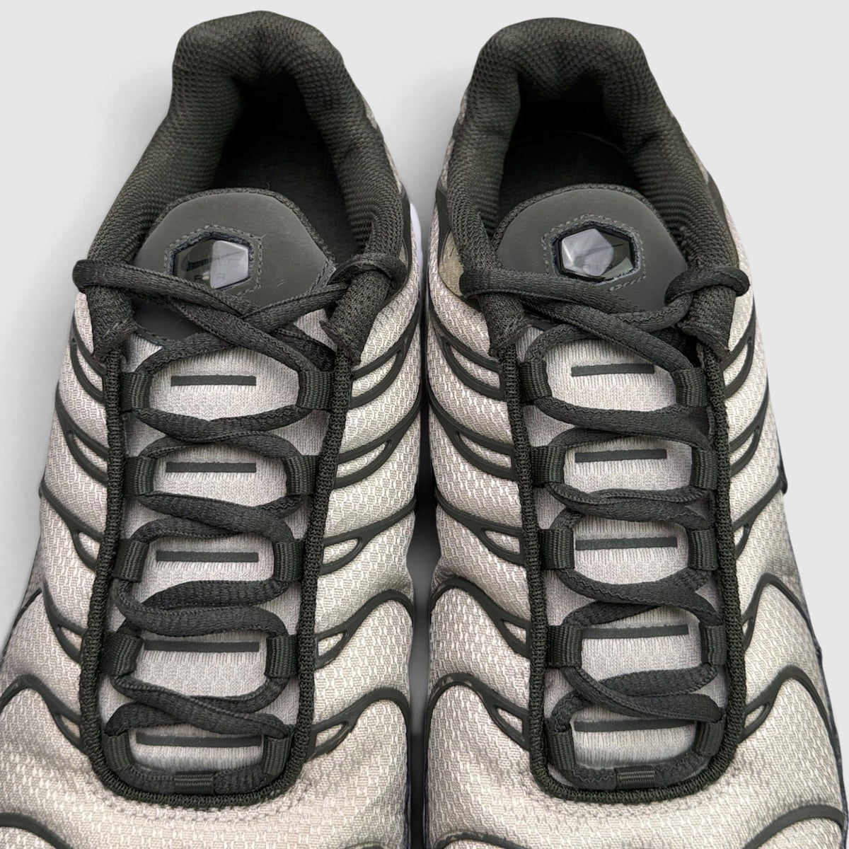 Nike Air Max Plus Sequoia Cargo Khaki, buty sportowe męskie w bardzo dobrym stanie rozmiar 41, detal