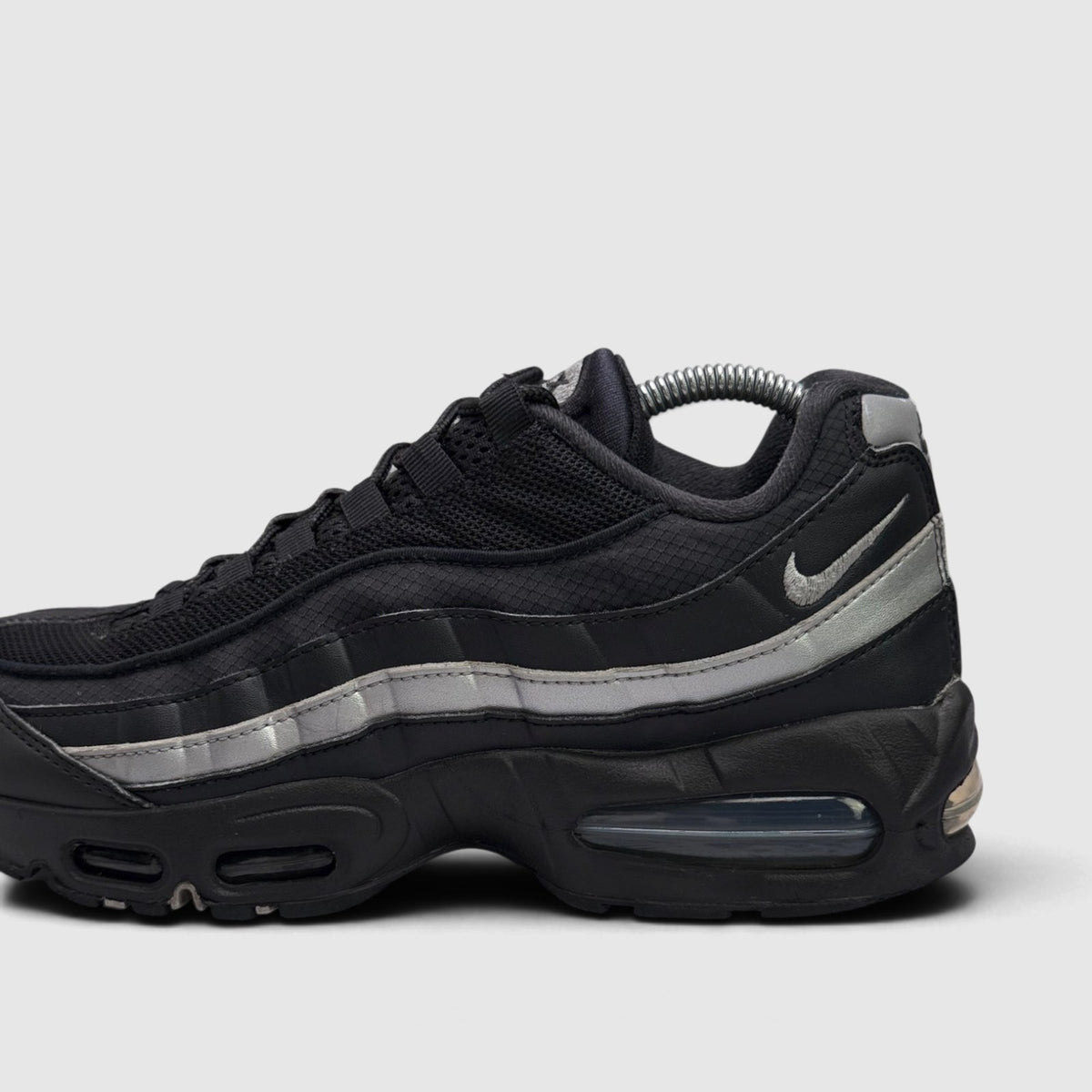 Nike Air Max 95 OG Big Bubble, buty sportowe męskie w bardzo dobrym stanie rozmiar 41, boczny profil, prawa strona