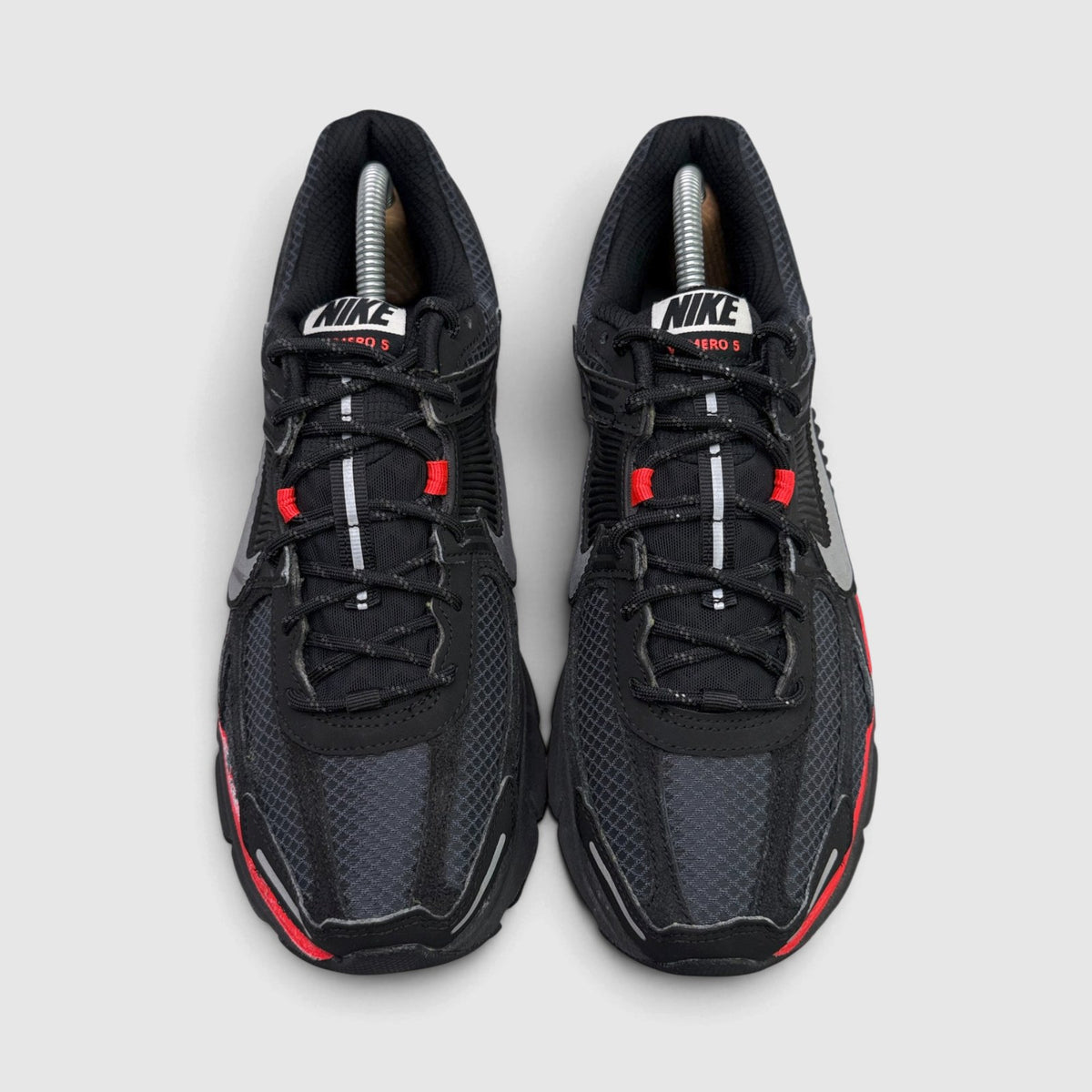Nike Zoom Vomero 5 Bred, buty sportowe męskie w bardzo dobrym stanie rozmiar 42, widok z góry