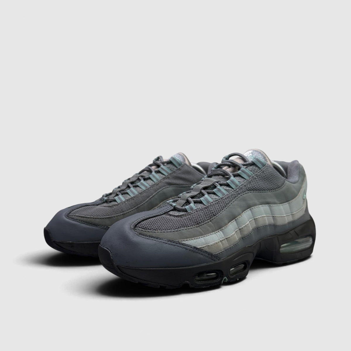 Nike Air Max 95 Smoke Grey Cannon, buty sportowe męskie w bardzo dobrym stanie rozmiar 43, para butów
