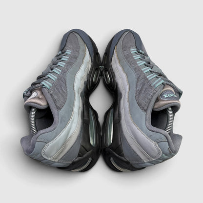 Nike Air Max 95 Smoke Grey Cannon, buty sportowe męskie w bardzo dobrym stanie rozmiar 43, para butów