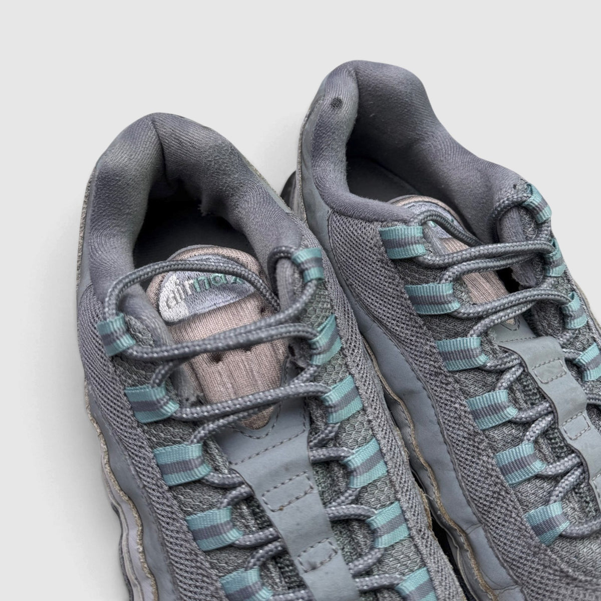 Nike Air Max 95 Smoke Grey Cannon, buty sportowe męskie w bardzo dobrym stanie rozmiar 43, widok z góry