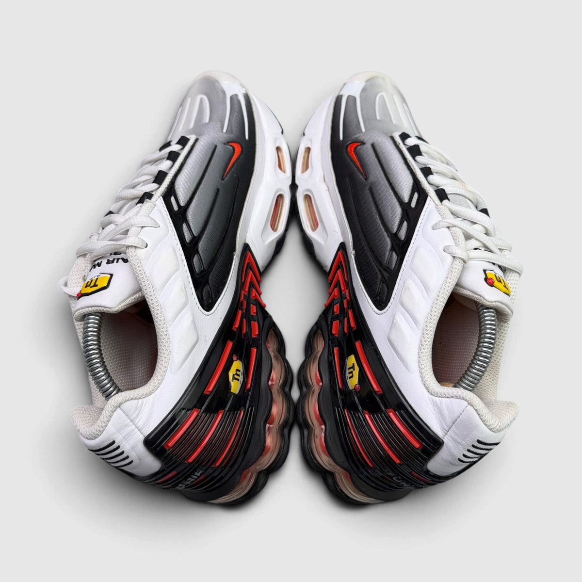 Nike Air Max Plus 3 Gunsmoke, buty sportowe męskie w bardzo dobrym stanie rozmiar 43, widok z góry
