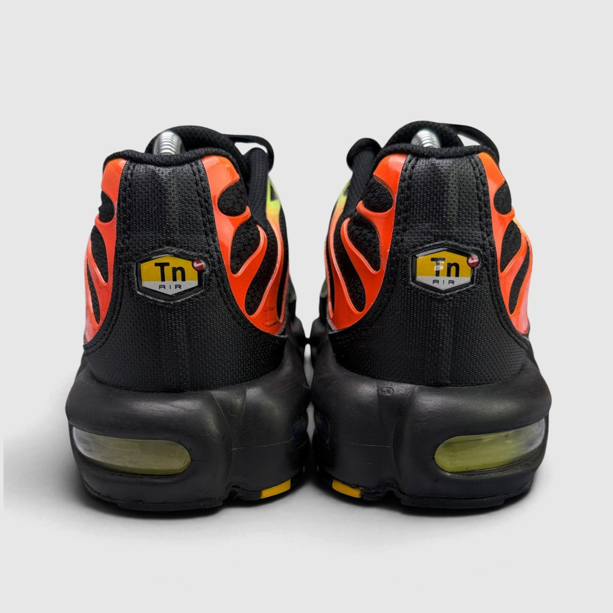 Nike Air Max Plus Sunrise, buty sportowe męskie w bardzo dobrym stanie rozmiar 42, widok z tyłu