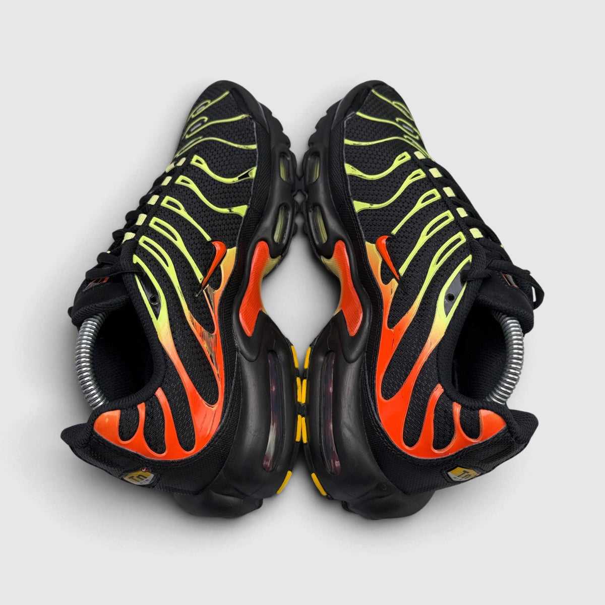 Nike Air Max Plus Sunrise, buty sportowe męskie w bardzo dobrym stanie rozmiar 42, widok z góry