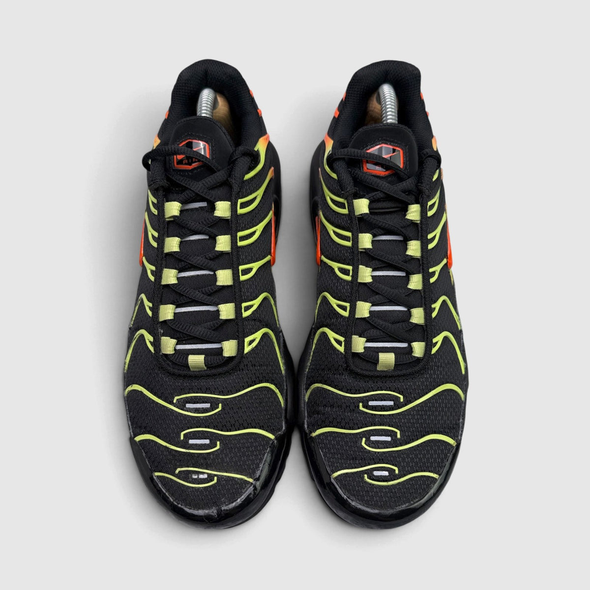 Nike Air Max Plus Sunrise, buty sportowe męskie w bardzo dobrym stanie rozmiar 42, widok z góry