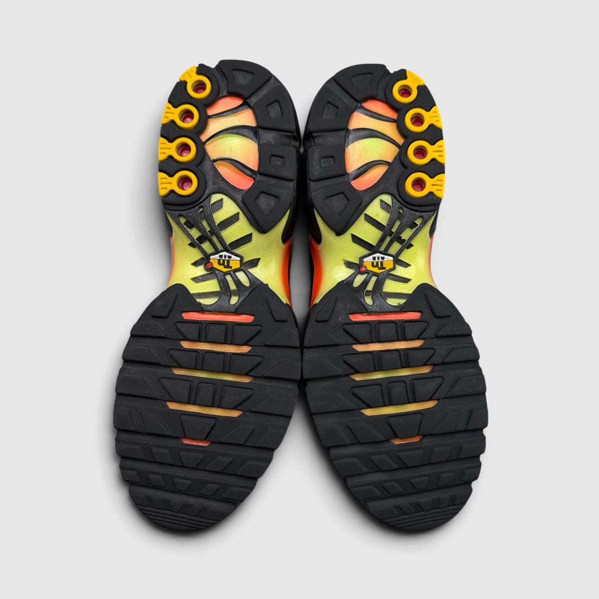 Nike Air Max Plus Sunrise, buty sportowe męskie w bardzo dobrym stanie rozmiar 42, podeszwa