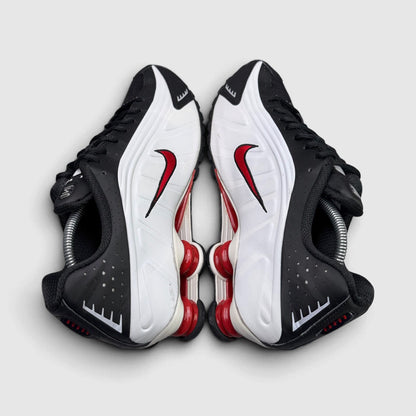 Nike Shox R4 Platinum Tint, buty sportowe męskie w bardzo dobrym stanie rozmiar 44, widok z góry