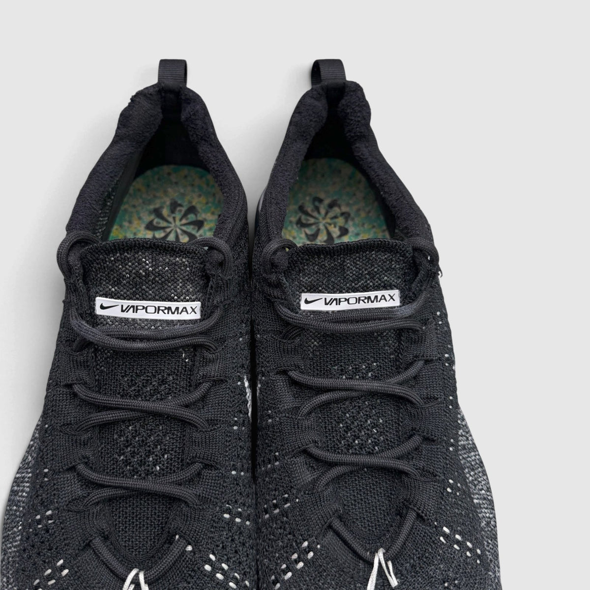 Nike Air VaporMax 2023 Flyknit Oreo, buty sportowe męskie w bardzo dobrym stanie rozmiar 44, widok z przodu