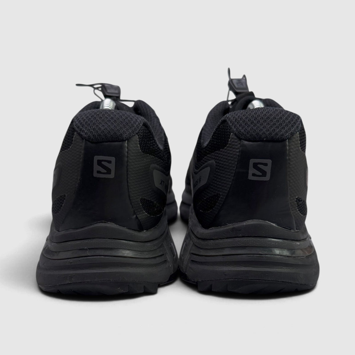 Salomon XT-Wings 2 Black Magnet, buty sportowe męskie w bardzo dobrym stanie rozmiar 41 1/3, widok z tyłu
