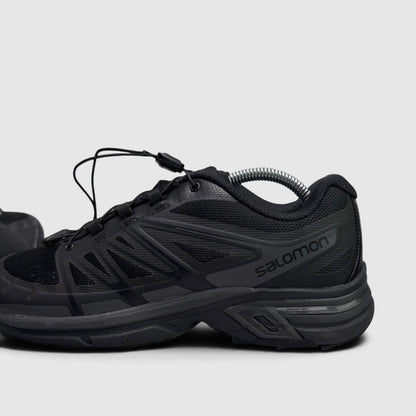 Salomon XT-Wings 2 Black Magnet, buty sportowe męskie w bardzo dobrym stanie rozmiar 41 1/3, boczny profil, prawa strona