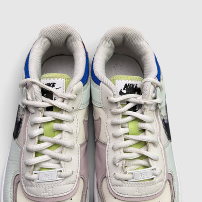 Nike Air Force 1 Shadow SE Pixel Swoosh, buty sportowe damskie w bardzo dobrym stanie rozmiar 38.5, język buta