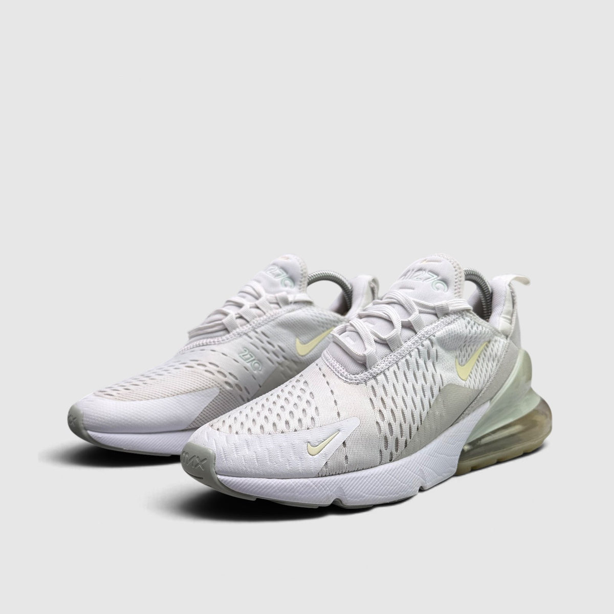 Nike Air Max 270 White Cashmere, buty sportowe męskie w bardzo dobrym stanie rozmiar 41, para butów