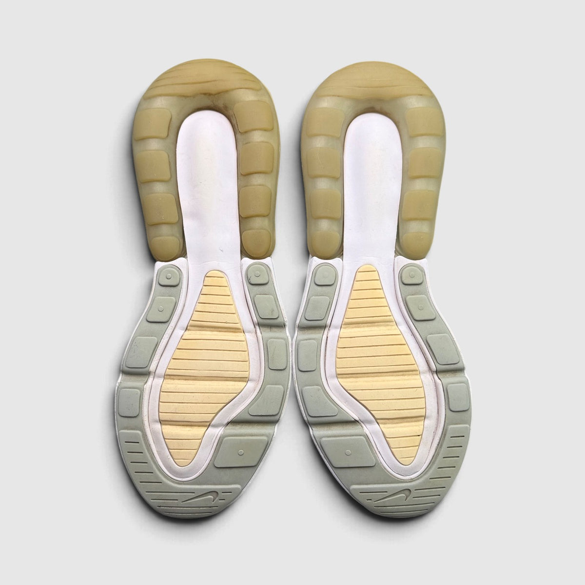 Nike Air Max 270 White Cashmere, buty sportowe męskie w bardzo dobrym stanie rozmiar 41, podeszwa