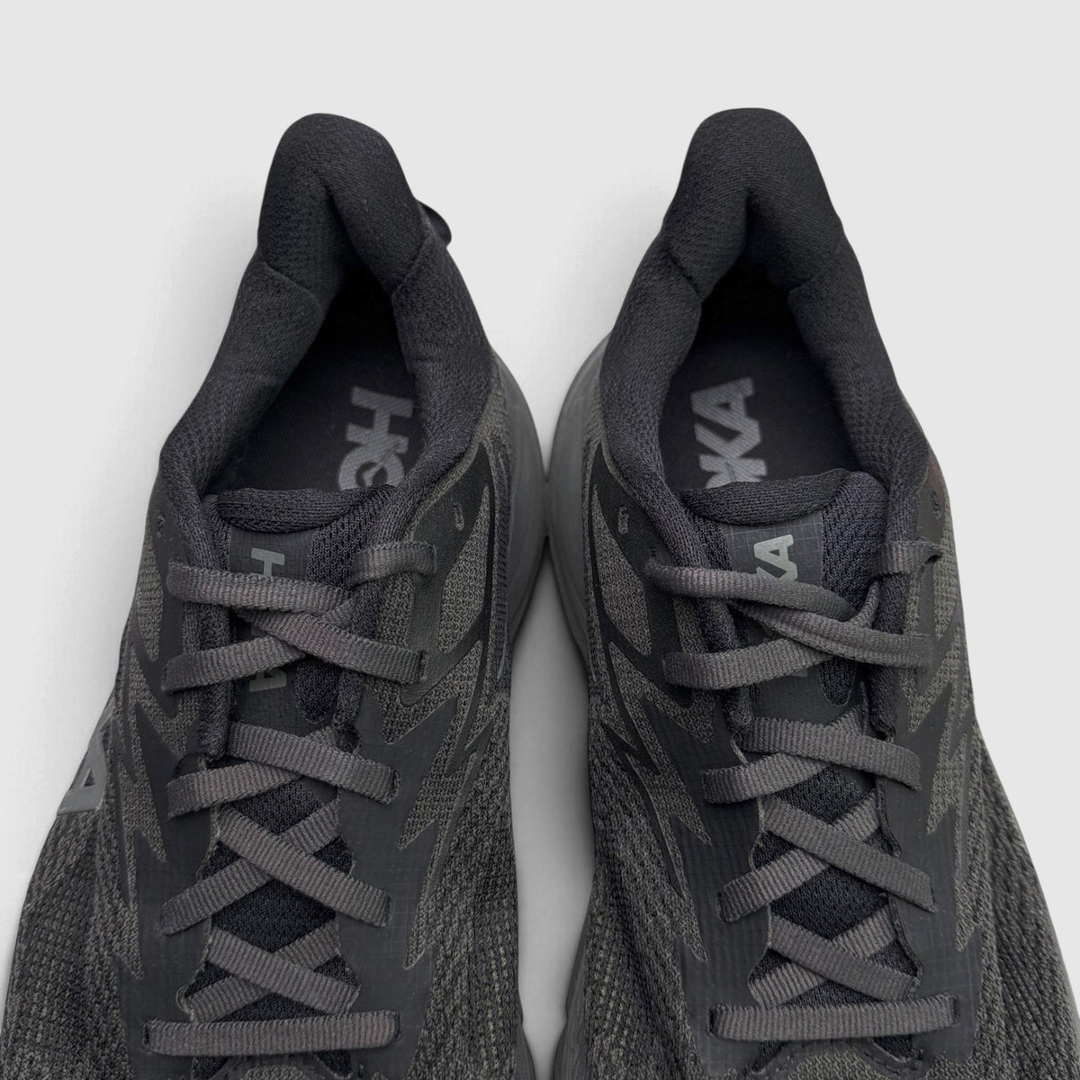 Hoka Challenger 8, buty sportowe męskie w bardzo dobrym stanie rozmiar 41 1/3, widok z góry