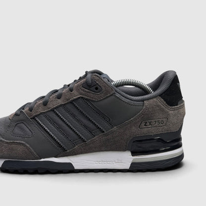 Adidas ZX 750, buty sportowe męskie w bardzo dobrym stanie rozmiar 44, boczny profil, lewa strona