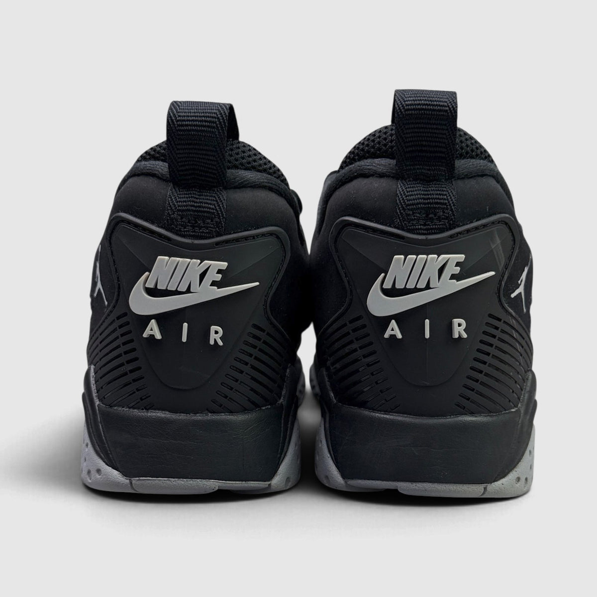 Nike Air Jordan MVP 92 Black Anthracite, buty sportowe męskie w bardzo dobrym stanie rozmiar 42, widok z tyłu