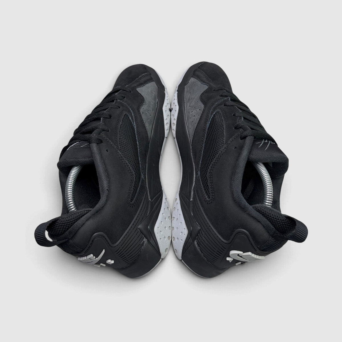 Nike Air Jordan MVP 92 Black Anthracite, buty sportowe męskie w bardzo dobrym stanie rozmiar 42, widok z góry