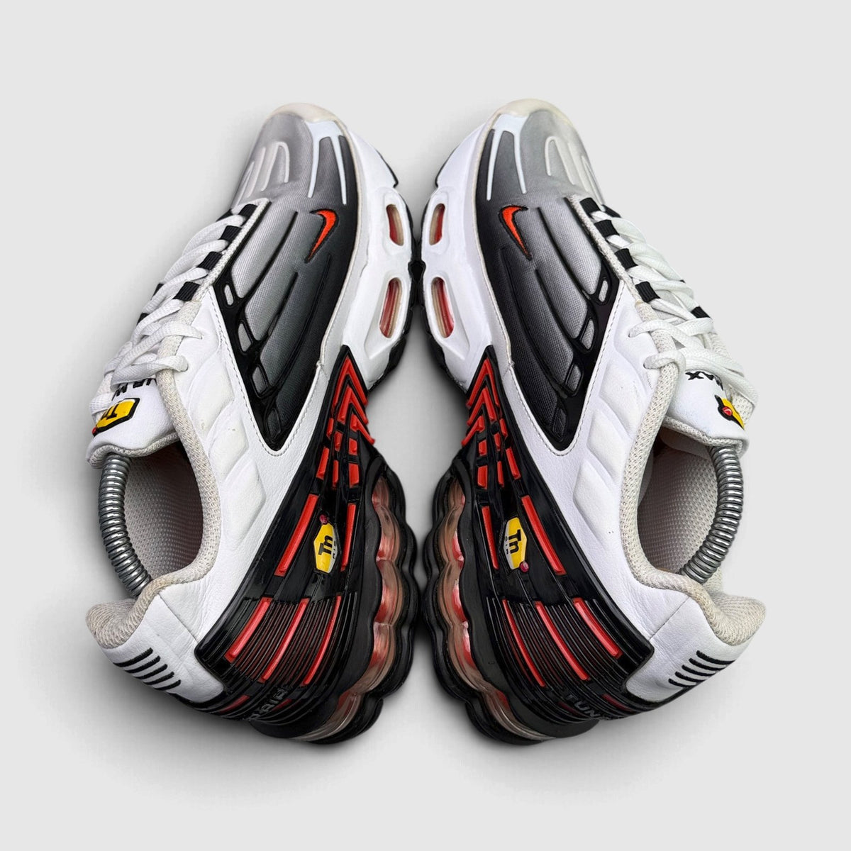 Nike Air Max Plus 3 Gunsmoke, buty sportowe męskie w bardzo dobrym stanie rozmiar 42, widok z góry
