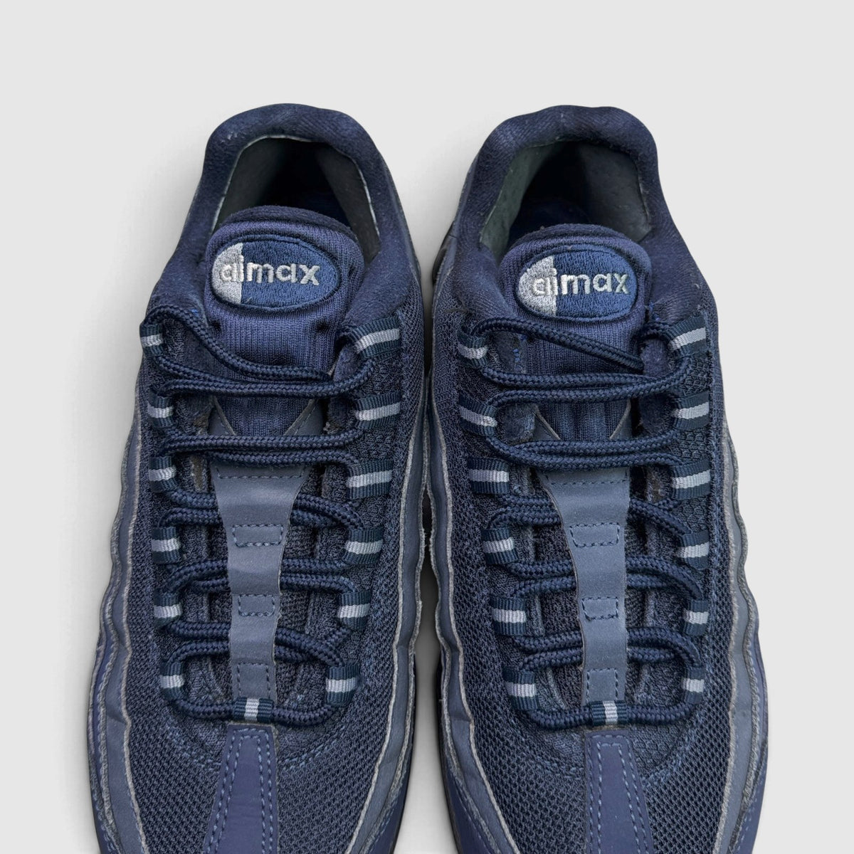 Nike Air Max 95 Obsidian, buty sportowe męskie w bardzo dobrym stanie rozmiar 41, widok z góry