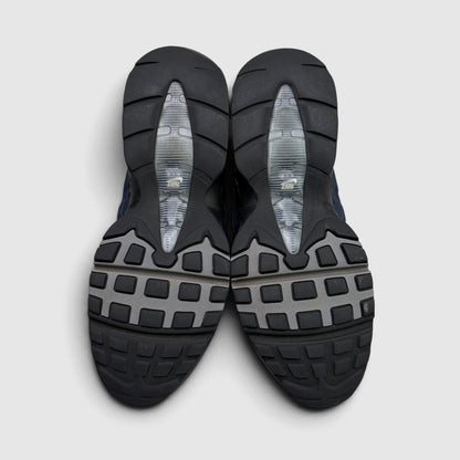 Nike Air Max 95 Obsidian, buty sportowe męskie w bardzo dobrym stanie rozmiar 41, podeszwa