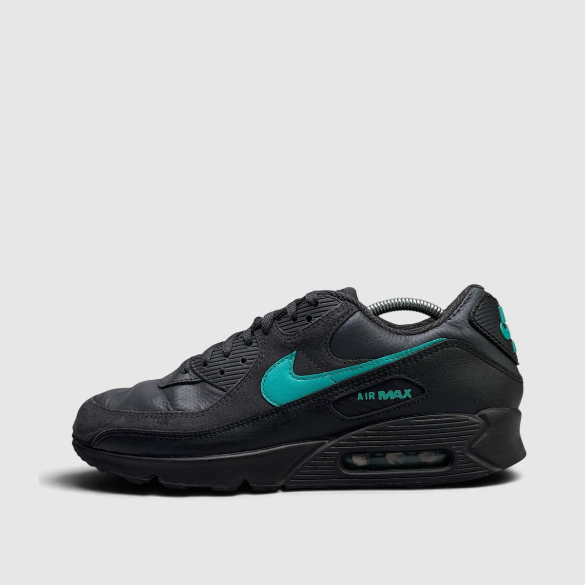 Nike Air Max 90 Black Tiffany, buty sportowe męskie w bardzo dobrym stanie rozmiar 45, boczny profil, lewa strona