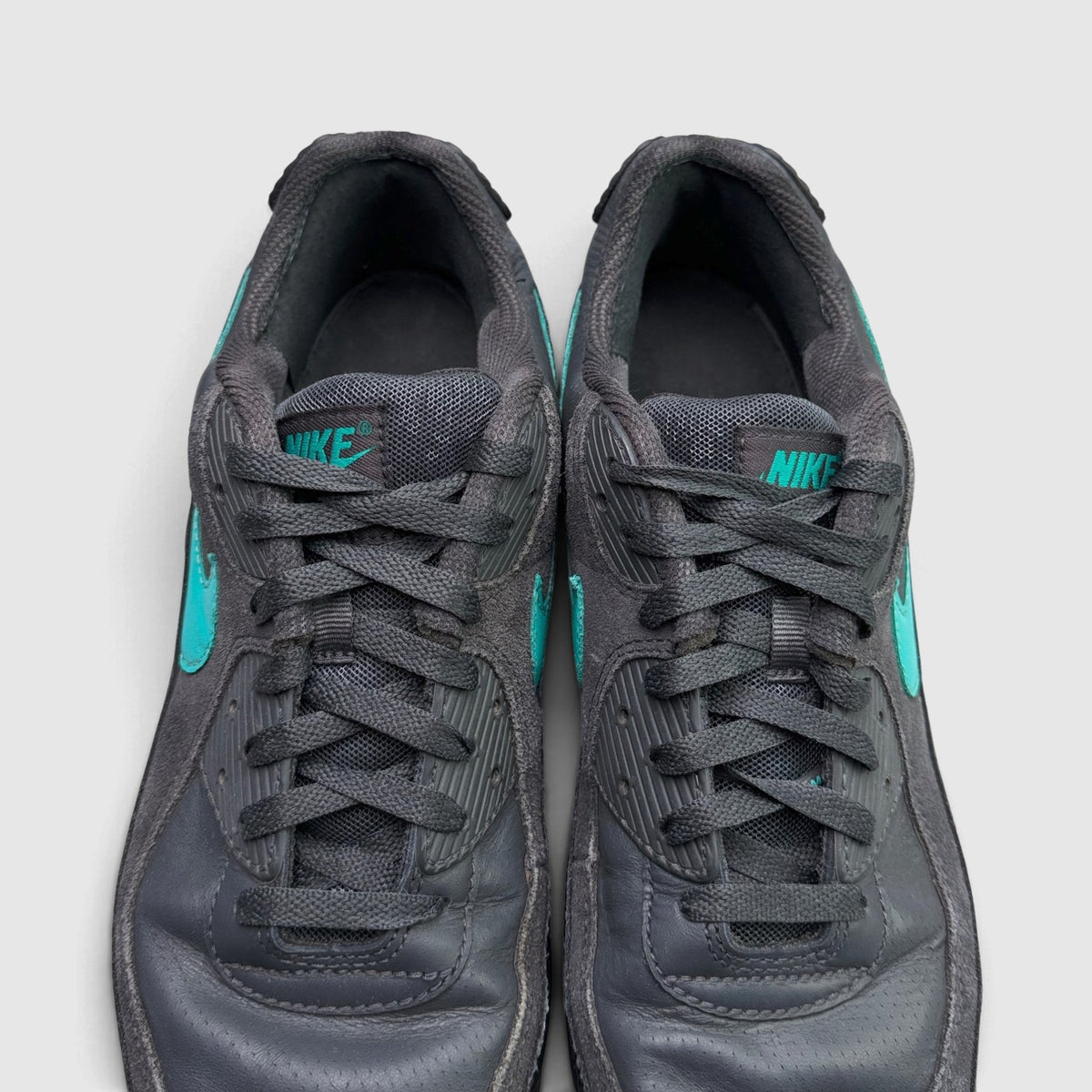 Nike Air Max 90 Black Tiffany, buty sportowe męskie w bardzo dobrym stanie rozmiar 45, widok z góry