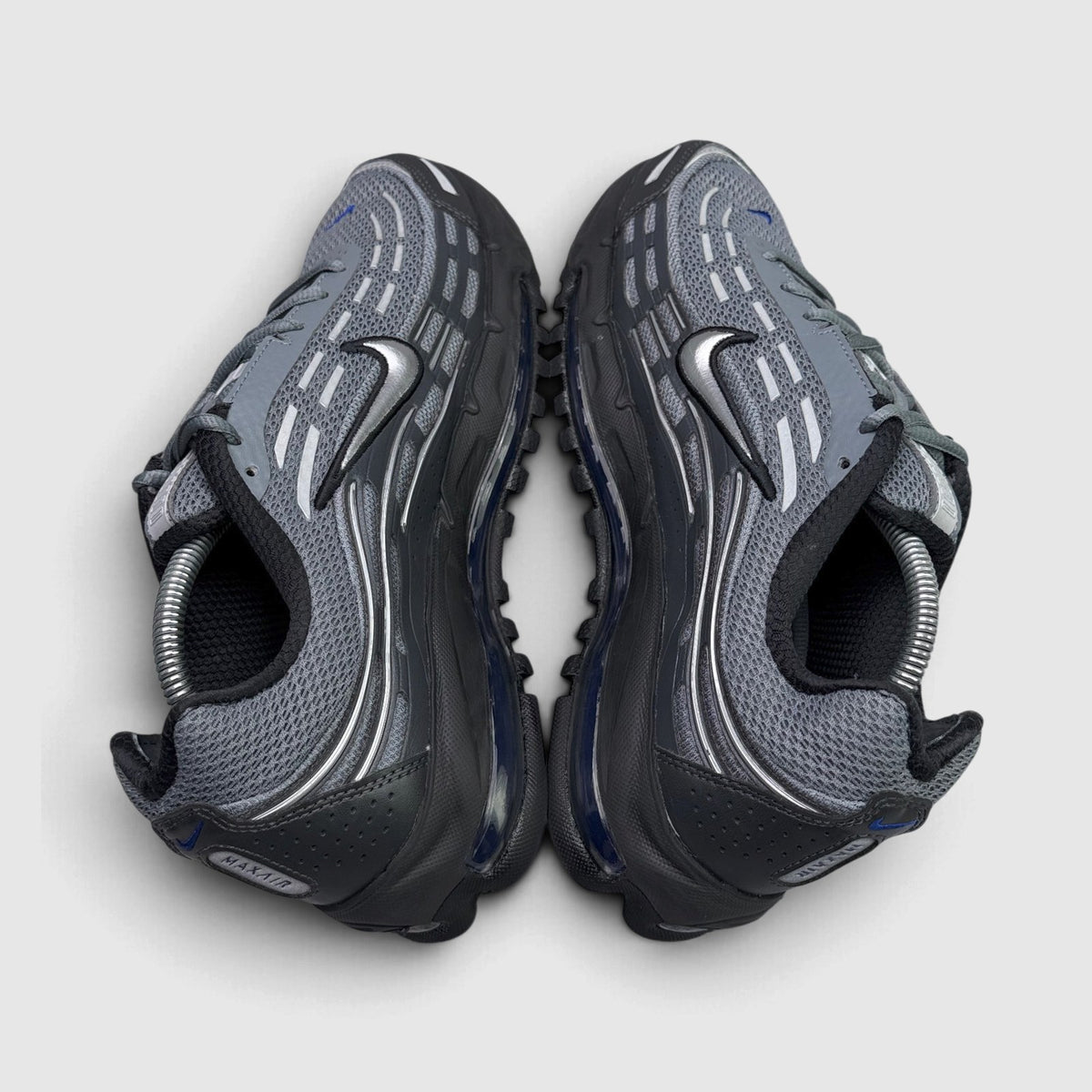 Nike Air Max TL 2.5 Anthracite, buty sportowe męskie w bardzo dobrym stanie rozmiar 42.5, widok z góry